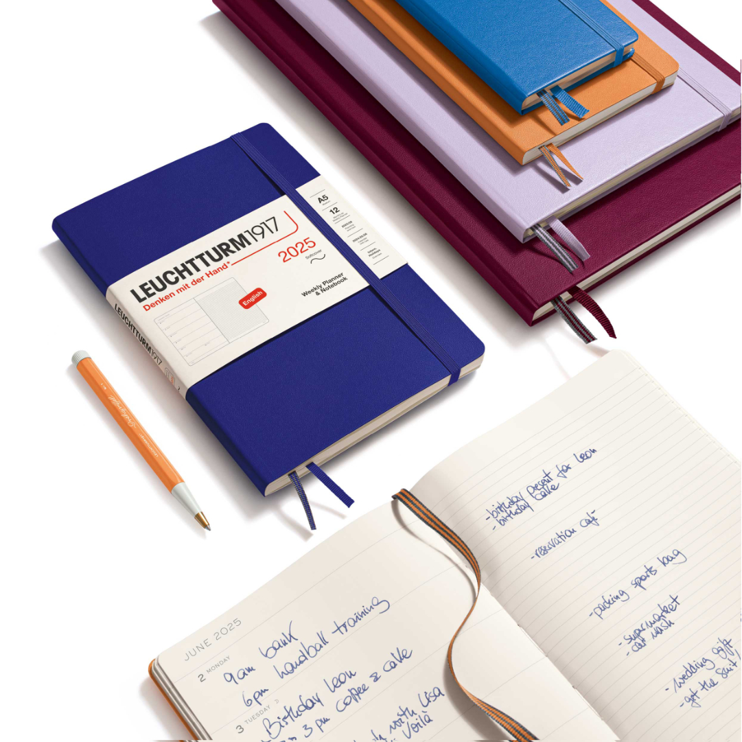 Weekly Planner & Notebook, 12 months